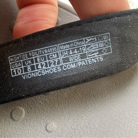 Vionic High Tide Platform Metallic Gray Black Thong Sandals 10 wide - Picture 2 of 8